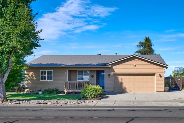 Black Interlock metal roof in Stayton, OR