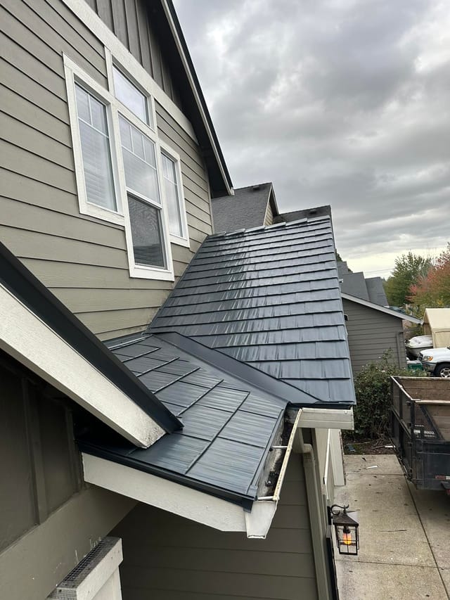 Deep Charcoal Interlock metal roof in Newberg, OR