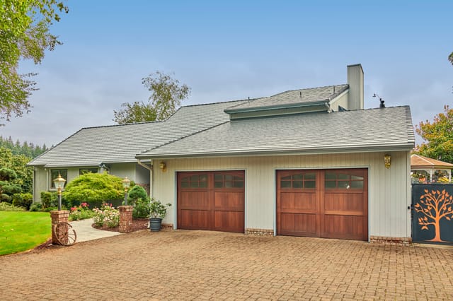 Deep Charcoal Interlock metal roof in Amity, OR
