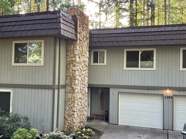 Colonial Brown Interlock metal roof in Olympia, WA