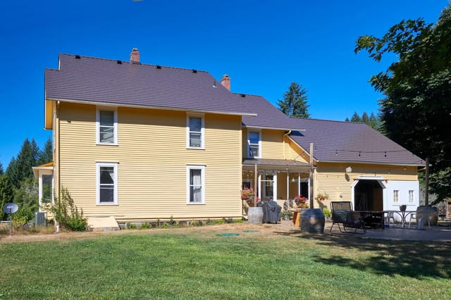 Black Interlock metal roof in Longview, WA