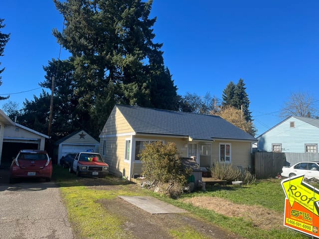 Deep Charcoal Interlock metal roof in Vancouver, WA