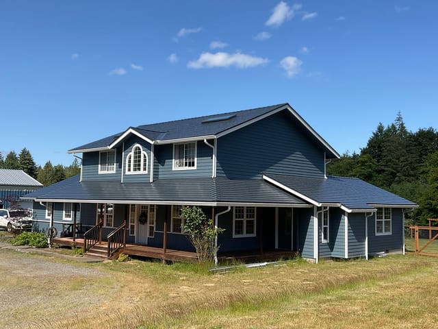 Deep Charcoal Interlock metal roof in Olympia, WA