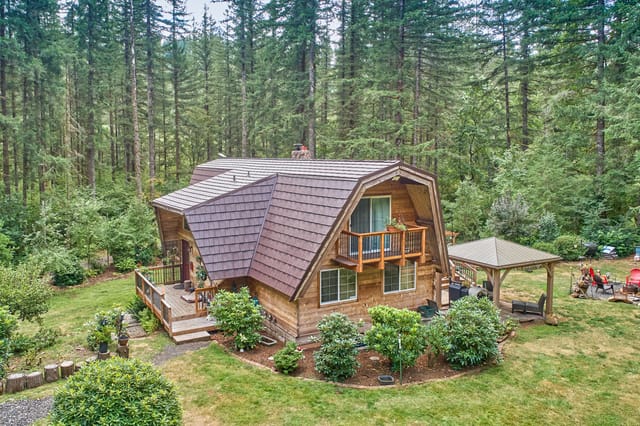 Colonial Brown Interlock metal roof in Yacolt, WA