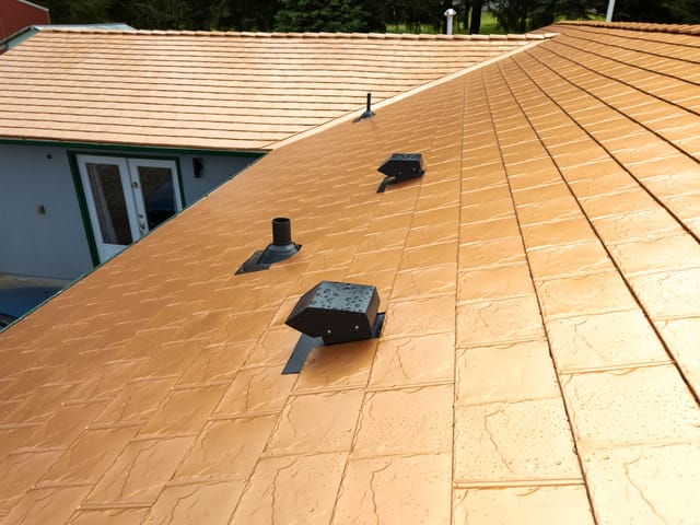 Copper Penny Interlock metal roof in Castle Rock, WA
