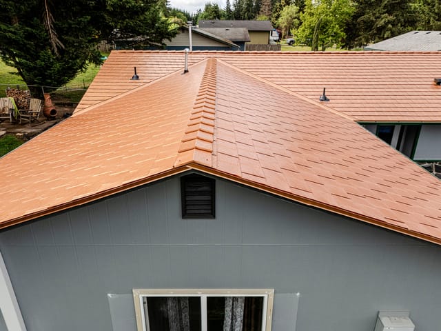 Copper Penny Interlock metal roof in Castle Rock, WA