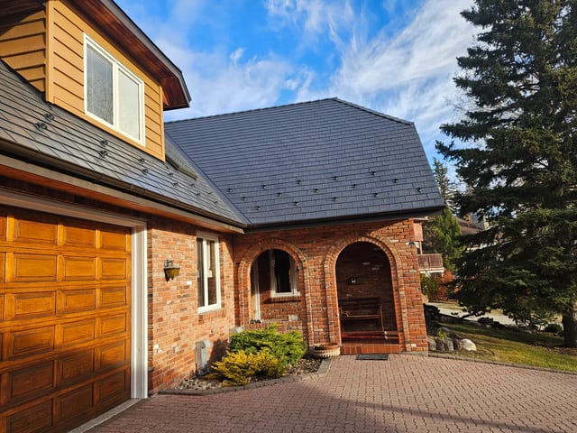 Interlock Aluminum Slate Metal Roofing – Deep Charcoal | Calgary, AB (Front elevation)
