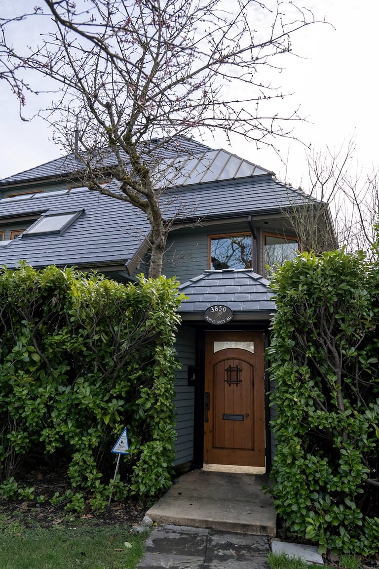 Interlock Aluminum Slate Metal Roofing – Deep Charcoal | West Point Grey, BC (Street view)