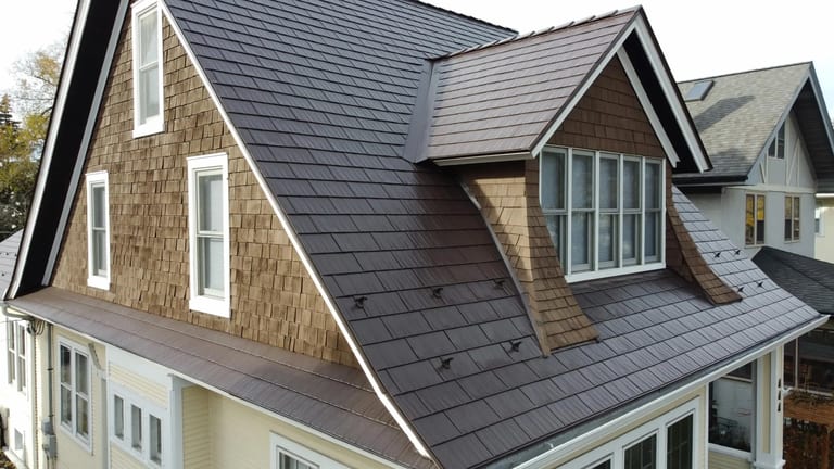 Interlock Aluminum Cedar Shingle Metal Roofing – Colonial Brown | La Grange, IL (Close-up)