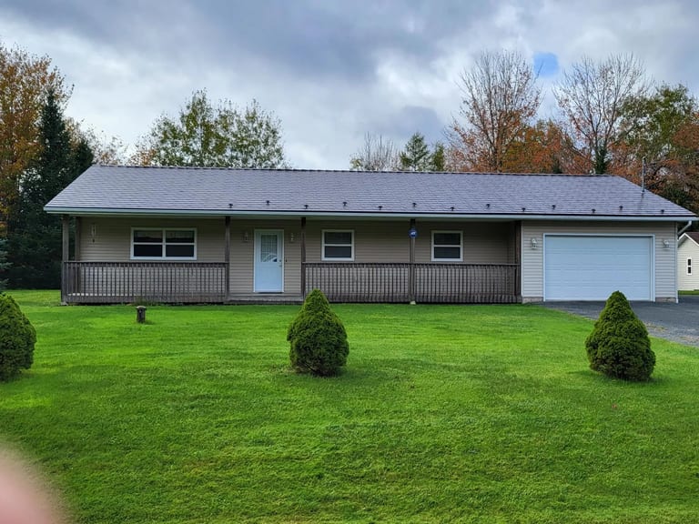 Colonial Brown Interlock Slate aluminum roof on the home, Enfield, Nova Scotia