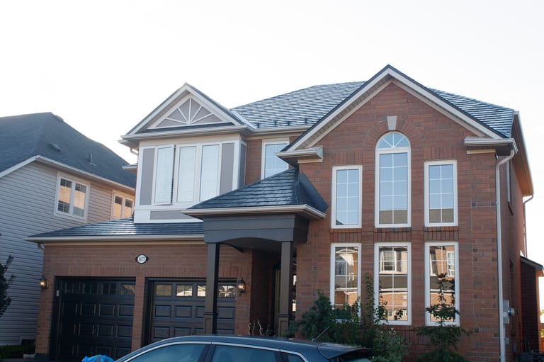 Interlock Aluminum Slate Metal Roofing – Deep Charcoal | Burlington, ON (Front-right elevation)