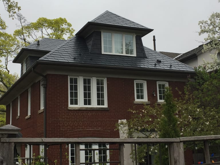 Interlock Aluminum Slate Metal Roofing – Deep Charcoal | Toronto, ON (Front-left elevation)
