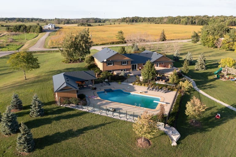 Interlock Aluminum Slate Metal Roofing – Deep Charcoal | Fenwick, ON (Aerial rear)