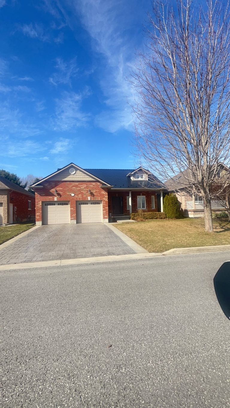 Interlock Aluminum Slate Metal Roofing – Black | Cobourg, ON (Front elevation)