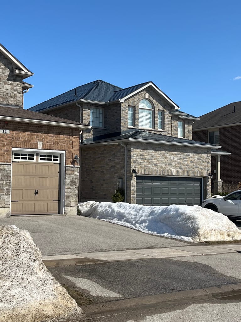 Interlock Aluminum Slate Metal Roofing – Deep Charcoal | Barrie, ON (Front-left elevation)