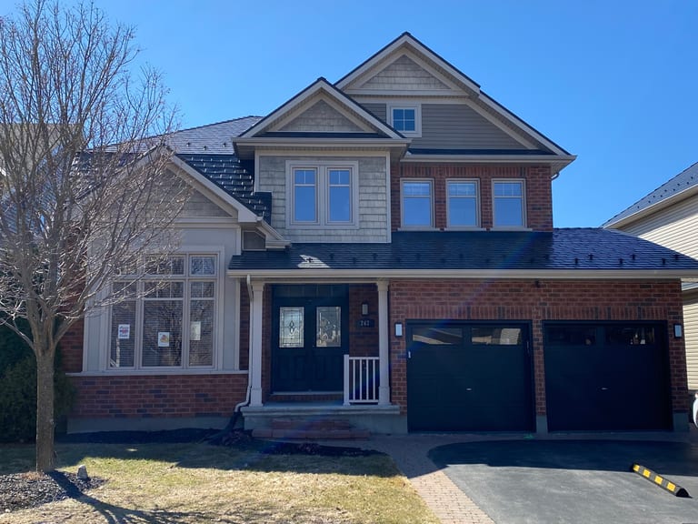 Interlock Aluminum Slate Metal Roofing – Black | ottawa, ON (Front elevation)