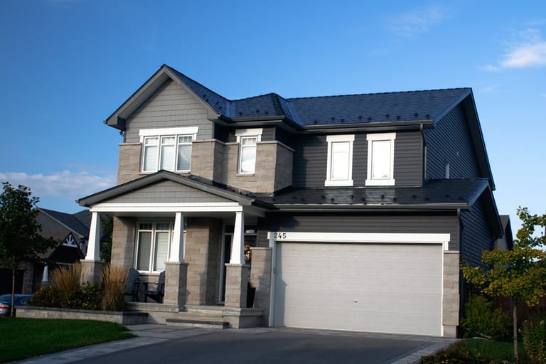 Interlock Aluminum Slate Metal Roofing – Black | Carleton Place, ON (Front-right elevation)