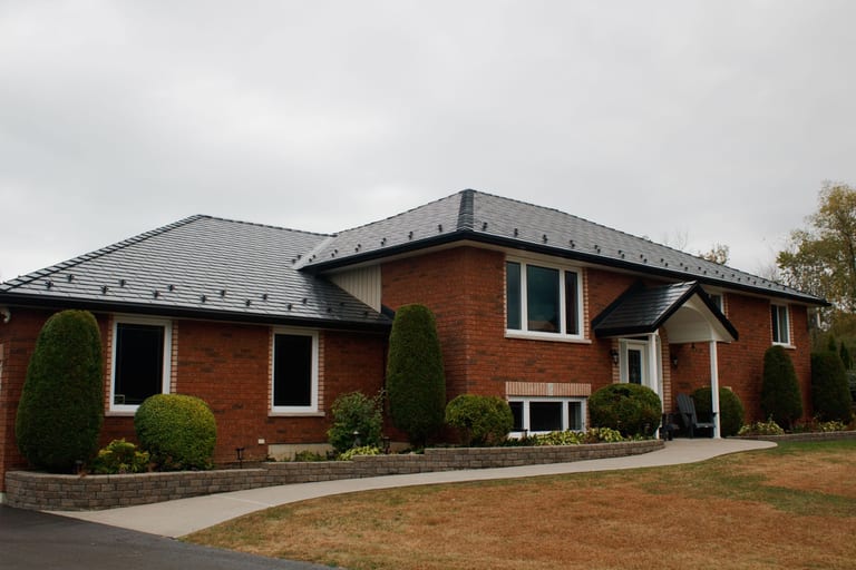 Interlock Aluminum Slate Metal Roofing – Black | Carrying Place, ON (Front-left elevation)