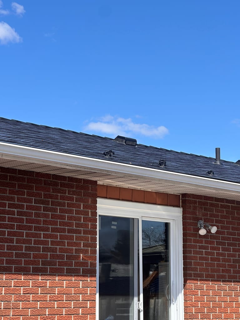Interlock Aluminum Slate Metal Roofing – Black | Chesterville, ON