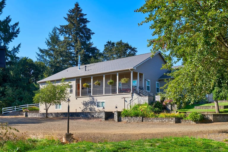 Interlock Aluminum Slate Metal Roofing – Black | Lebanon, OR (Side elevation)
