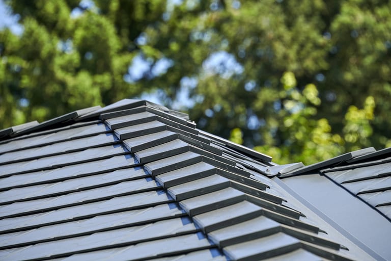 Interlock Aluminum Slate Metal Roofing – Deep Charcoal | Portland, OR (Close-up)