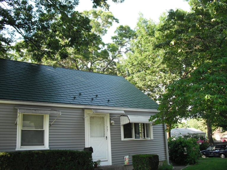 Interlock Aluminum Shingle Metal Roofing – Hunter Green | Warwick, RI