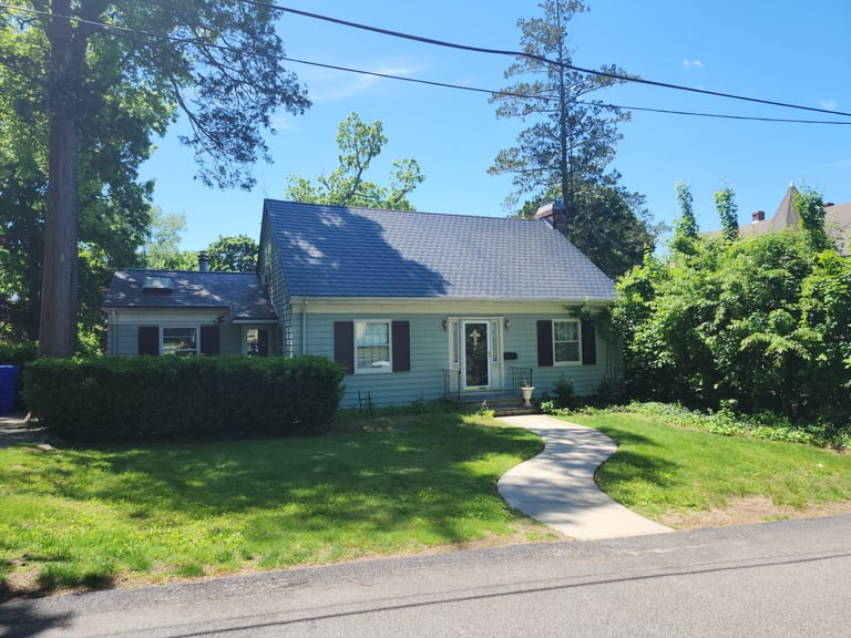 Interlock Aluminum Slate Metal Roofing – Black | North Providence, RI