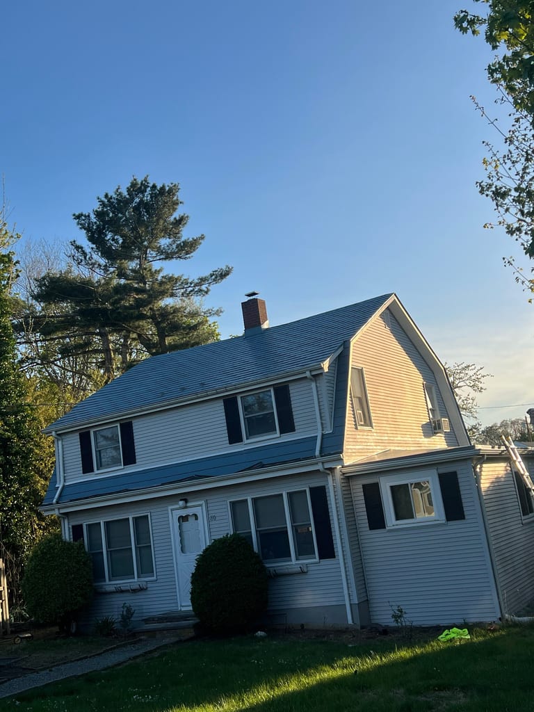 Interlock Aluminum Metal Roofing – Charcoal Grey | Portsmouth, RI