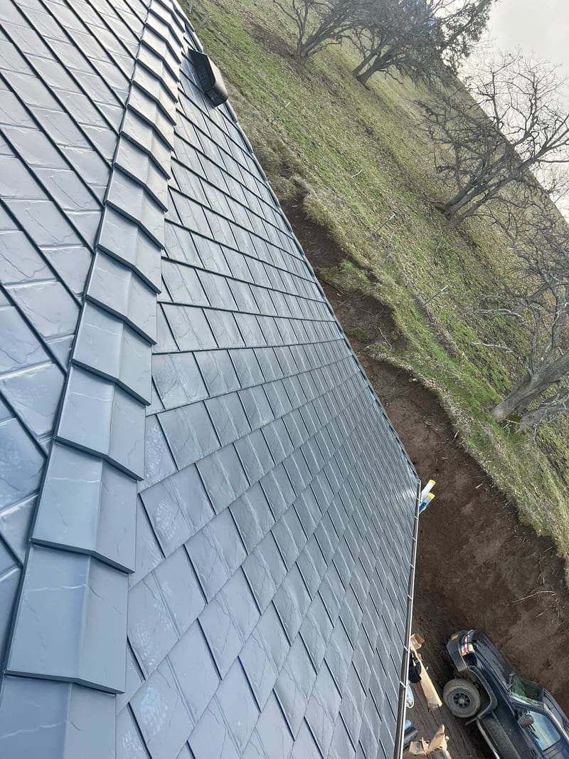 Interlock Aluminum Slate Metal Roofing – Deep Charcoal — The Dalles, OR