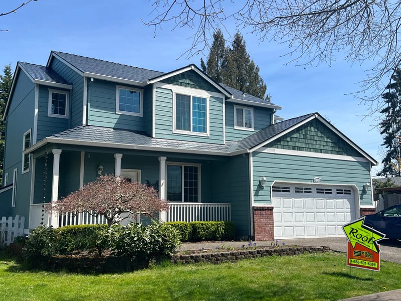 Deep Charcoal Interlock Slate aluminum roof on a two-storey colonial home with a metal roof in Oregon City, Oregon City, Oregon