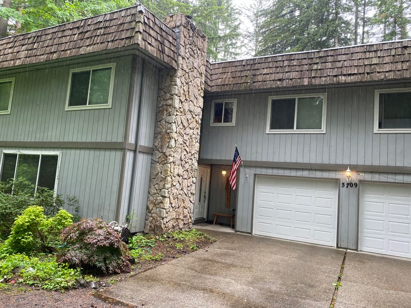 Interlock Aluminum Shake Metal Roofing – Colonial Brown — Olympia, WA