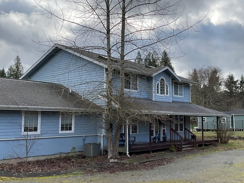 Interlock Aluminum Cedar Shingle Metal Roofing – Deep Charcoal — Olympia, WA