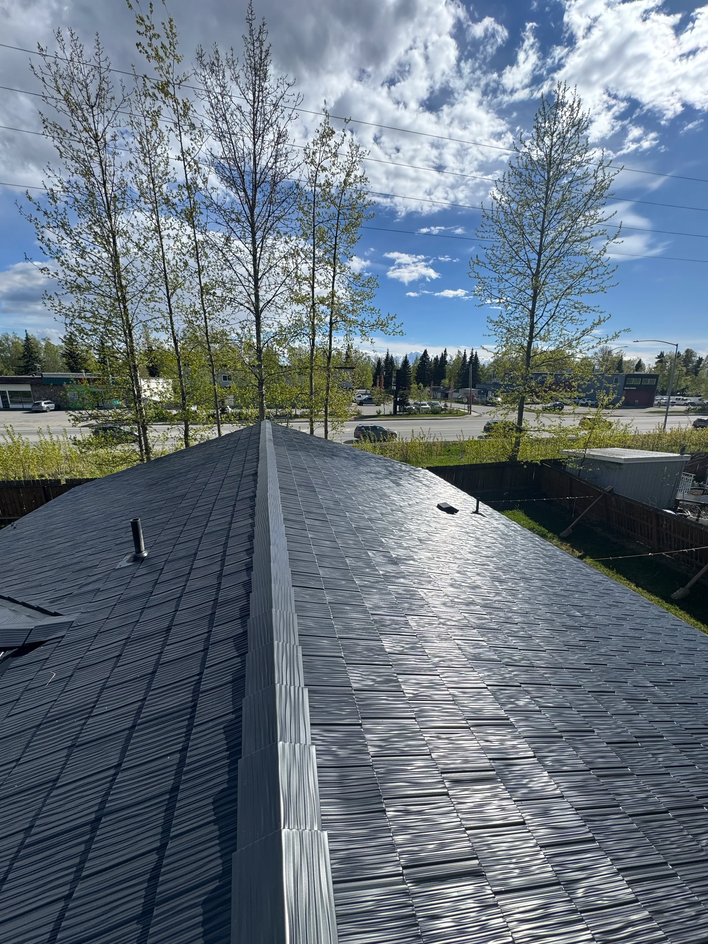 Interlock Aluminum Shake Metal Roofing – Black | Anchorage, AK (Ridge line)