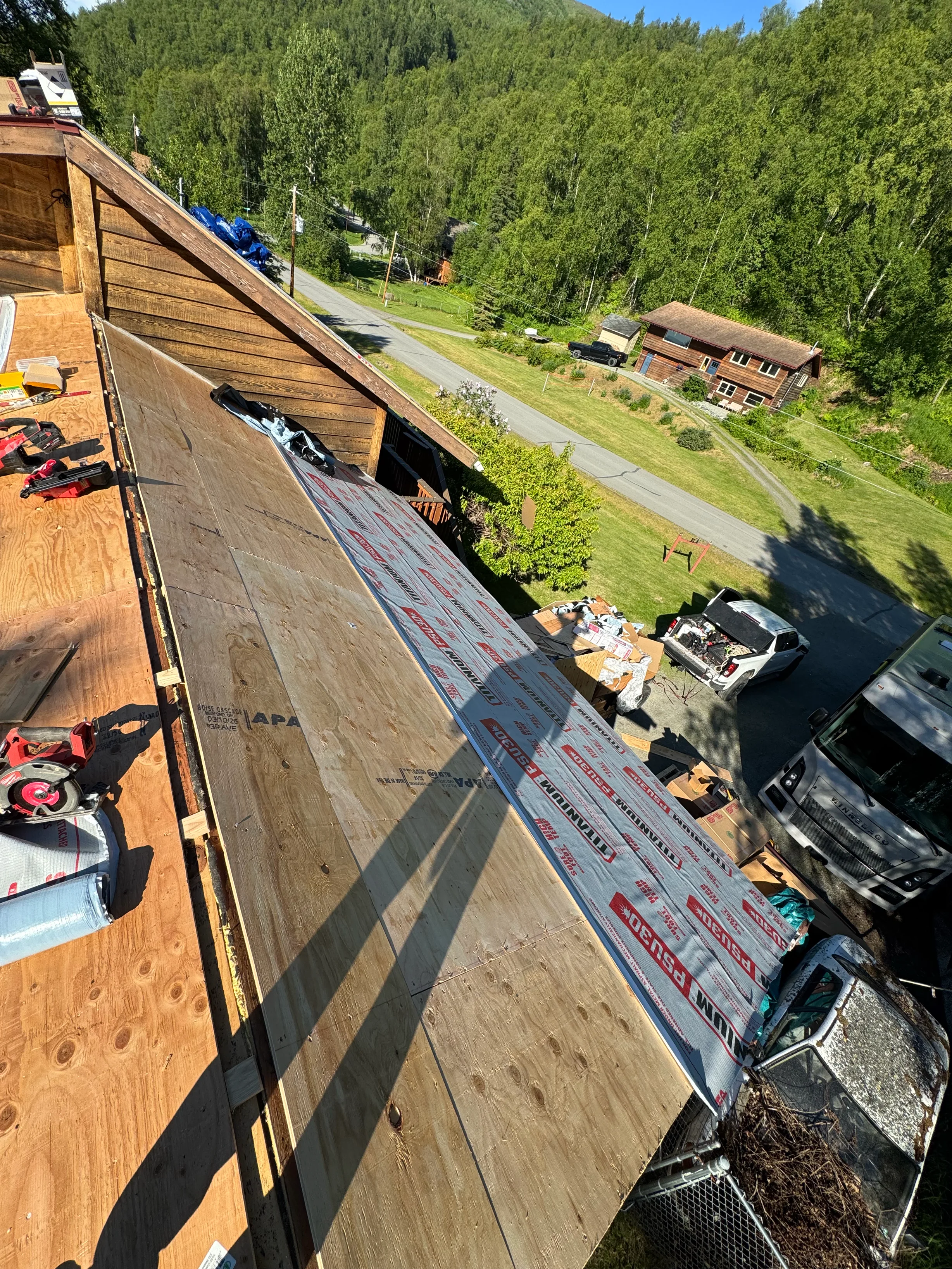 Interlock Aluminum Cedar Shingle Metal Roofing – Tile Red | Chugiak, AK (Aerial)