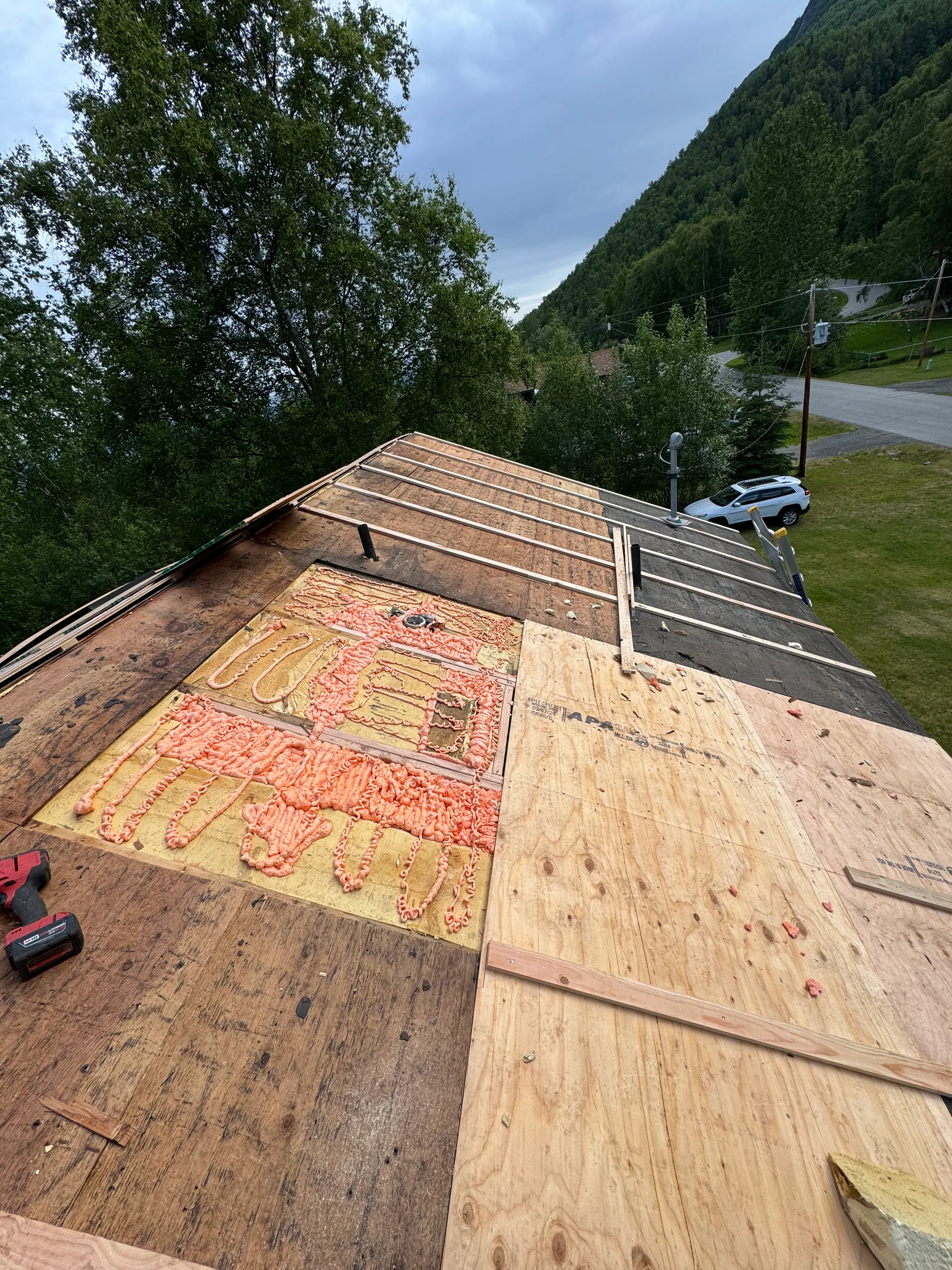 Interlock Aluminum Cedar Shingle Metal Roofing – Tile Red | Chugiak, AK (After)