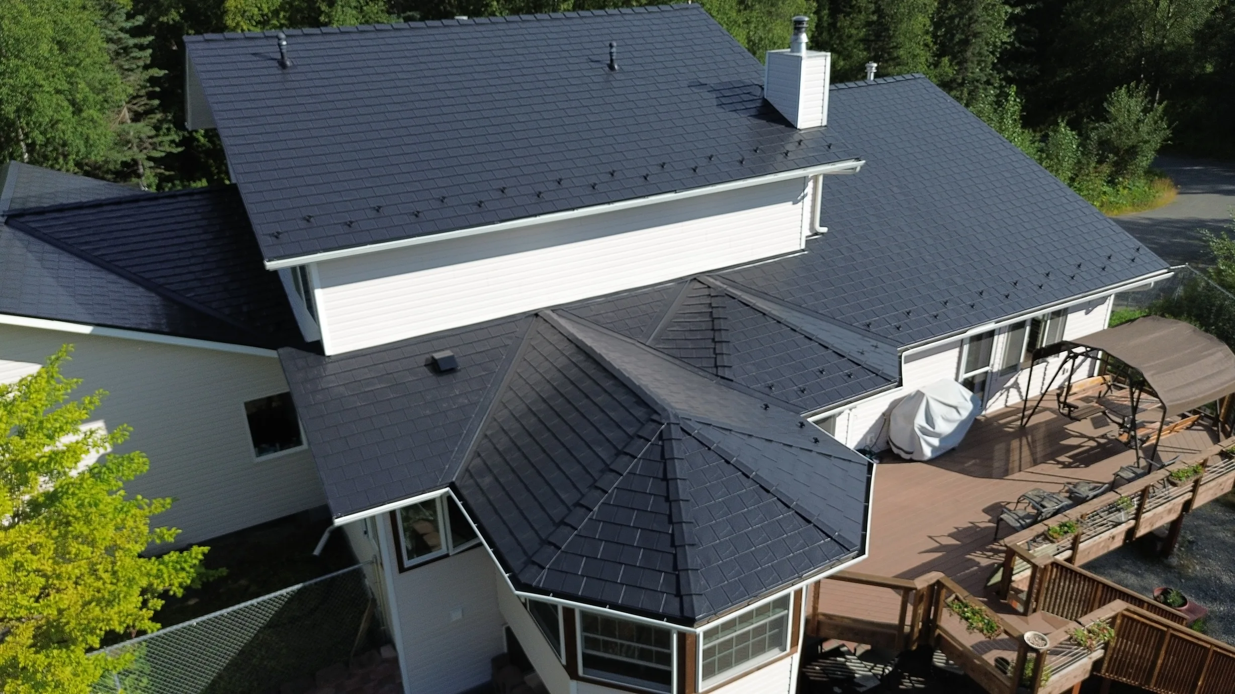 Interlock Aluminum Slate Metal Roofing – Black | Palmer, AK (Aerial)