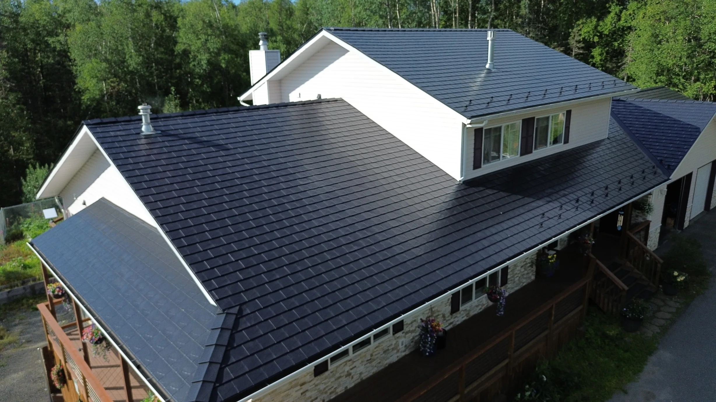 Interlock Aluminum Slate Metal Roofing – Black | Palmer, AK (Aerial)