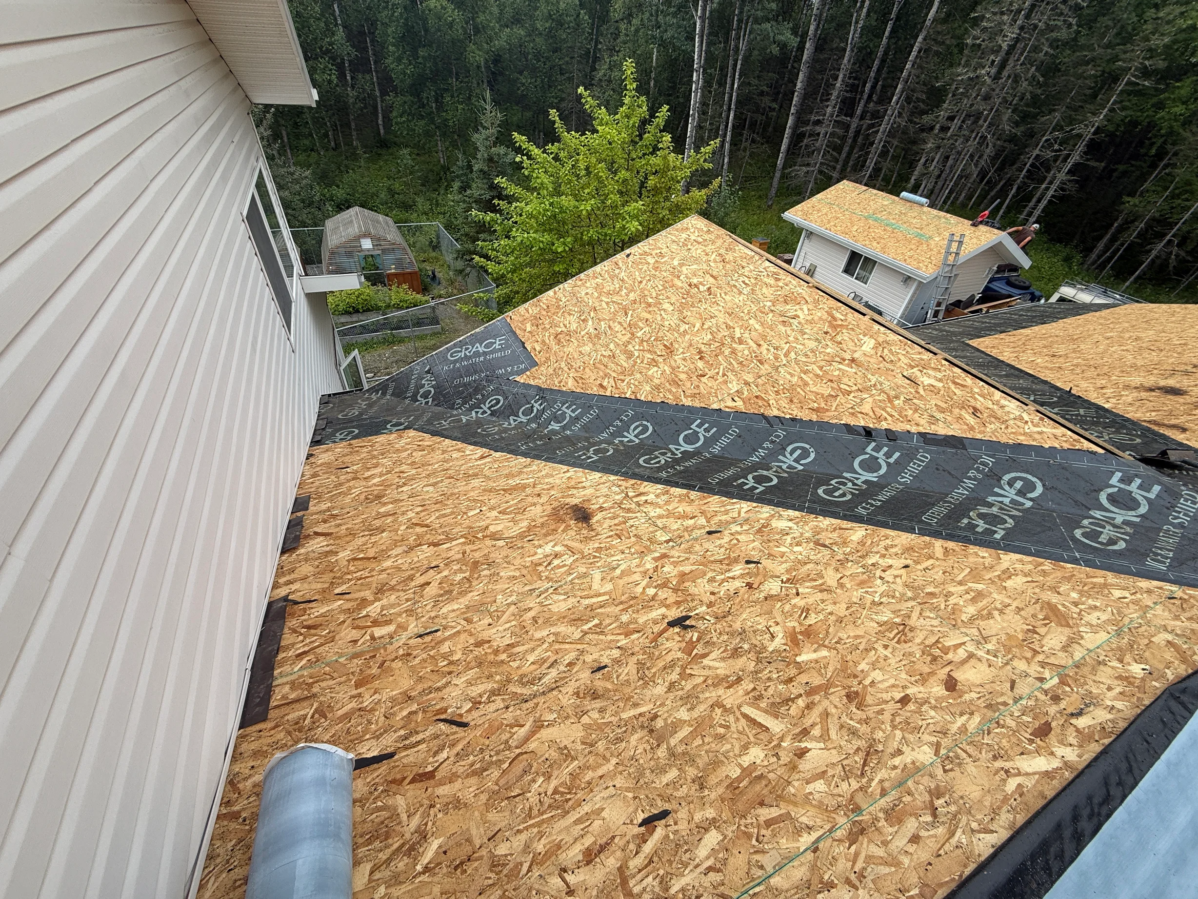 Interlock Aluminum Slate Metal Roofing – Black | Palmer, AK (Full roof overview)