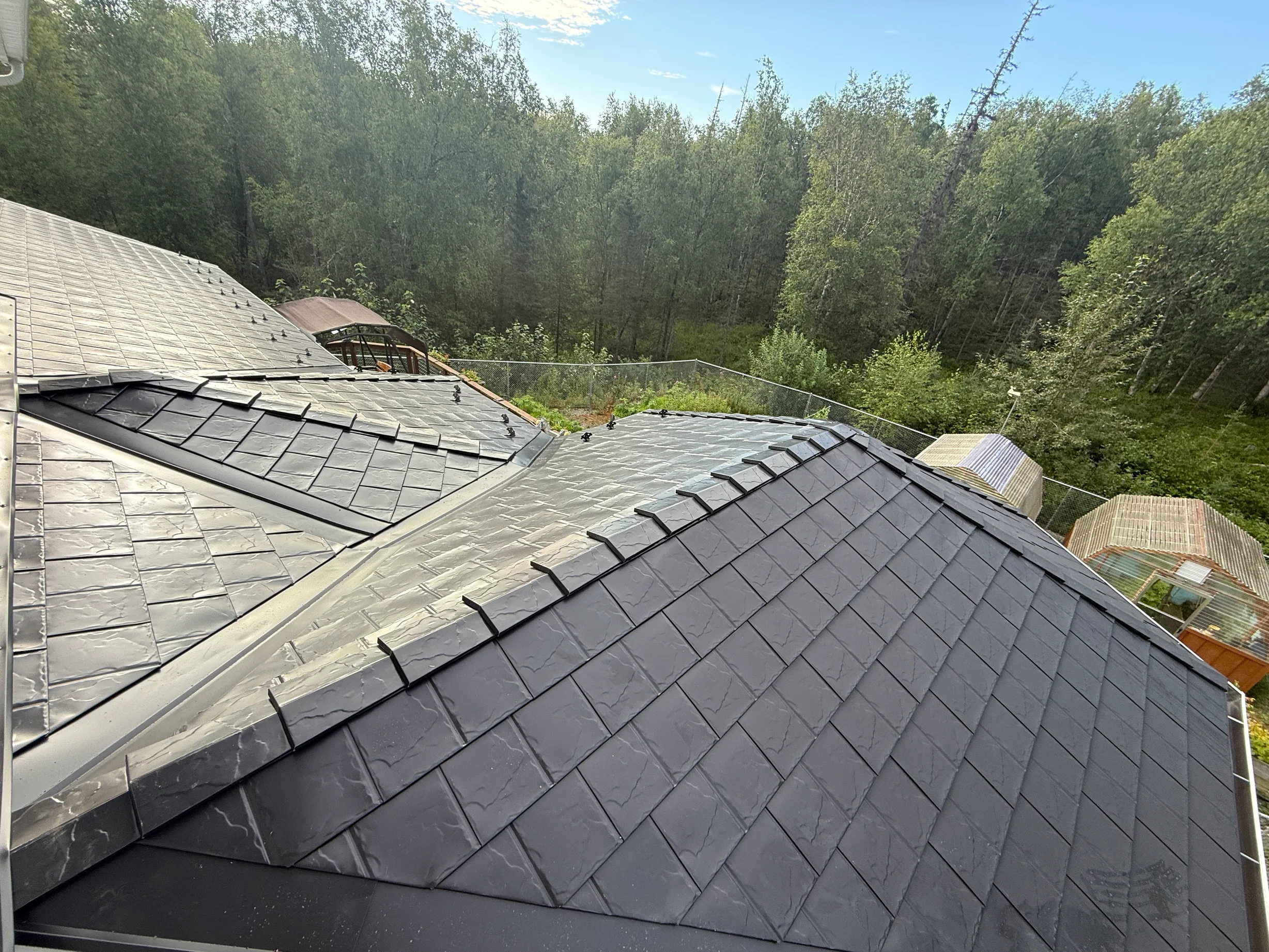 Interlock Aluminum Slate Metal Roofing – Black | Palmer, AK (Full roof overview)