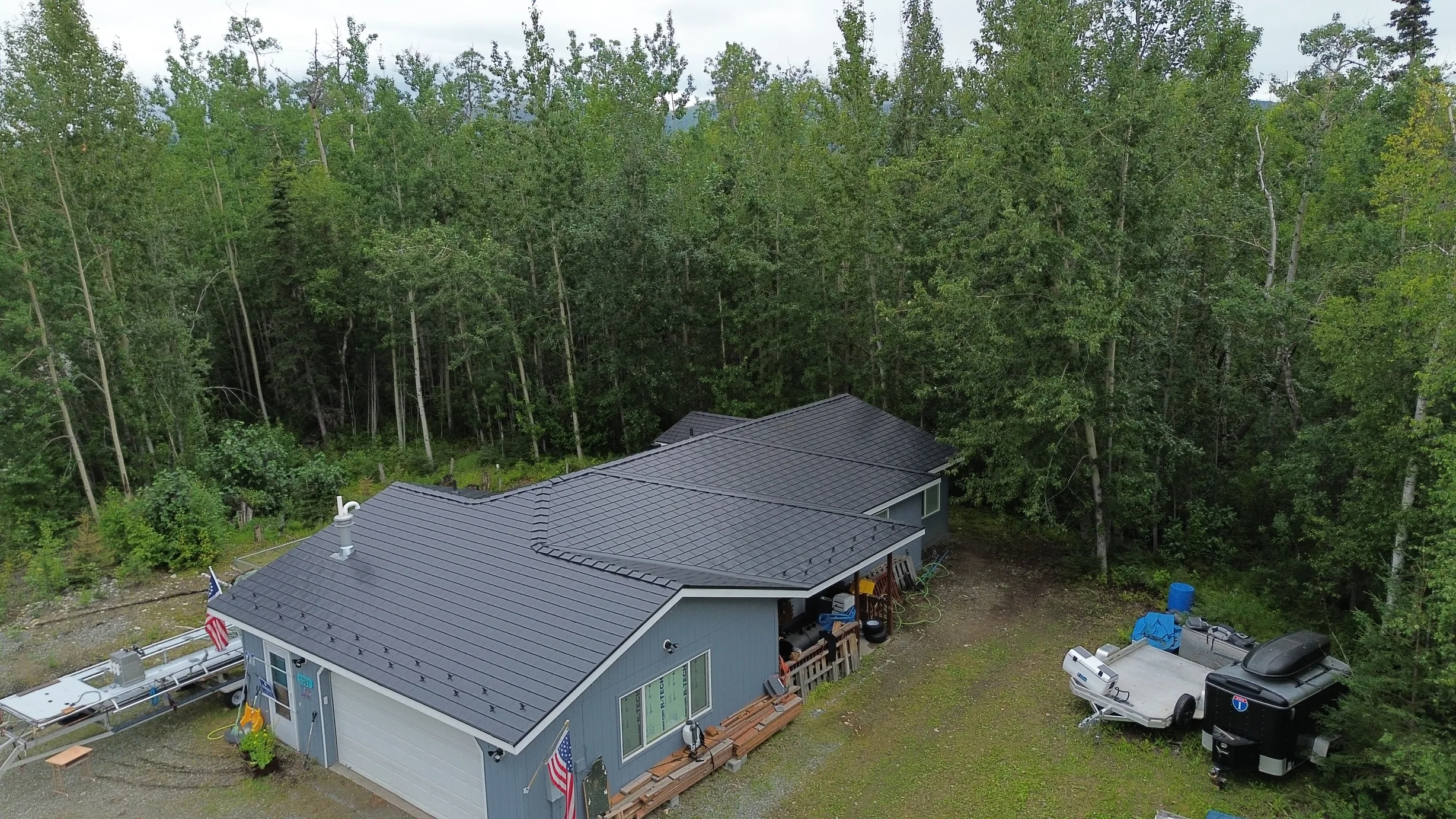 Interlock Aluminum Slate Metal Roofing – Black | Wasilla, AK (Full roof overview)