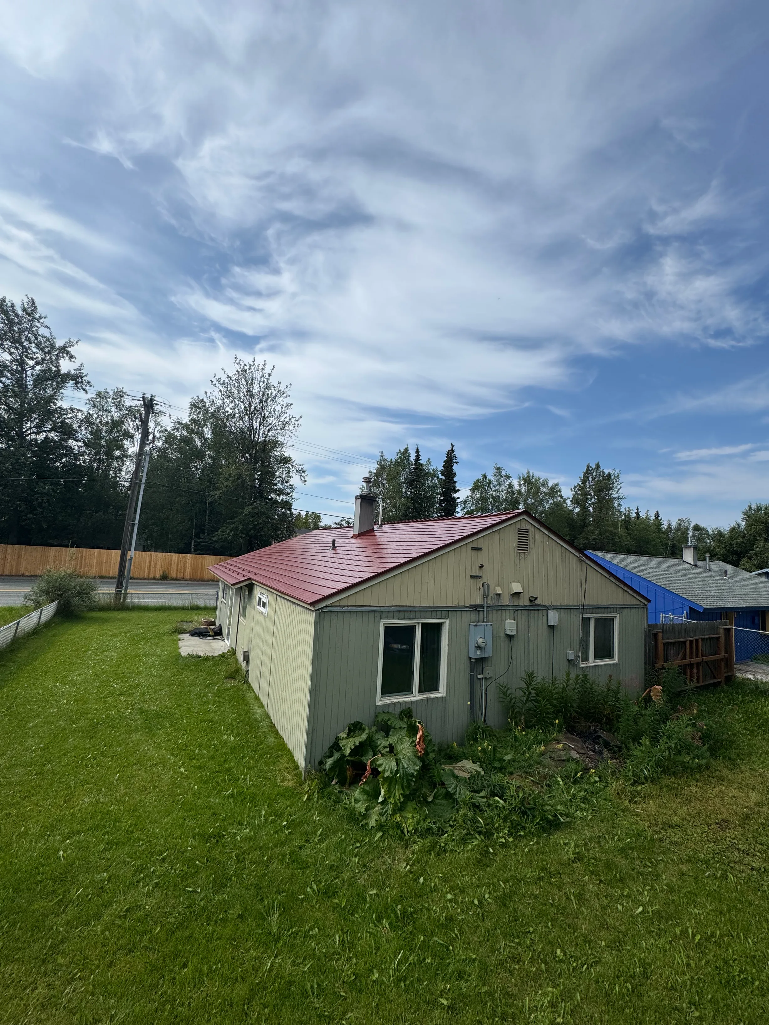 Interlock Aluminum Cedar Shingle Metal Roofing – Tile Red | Anchorage, AK (Full roof overview)