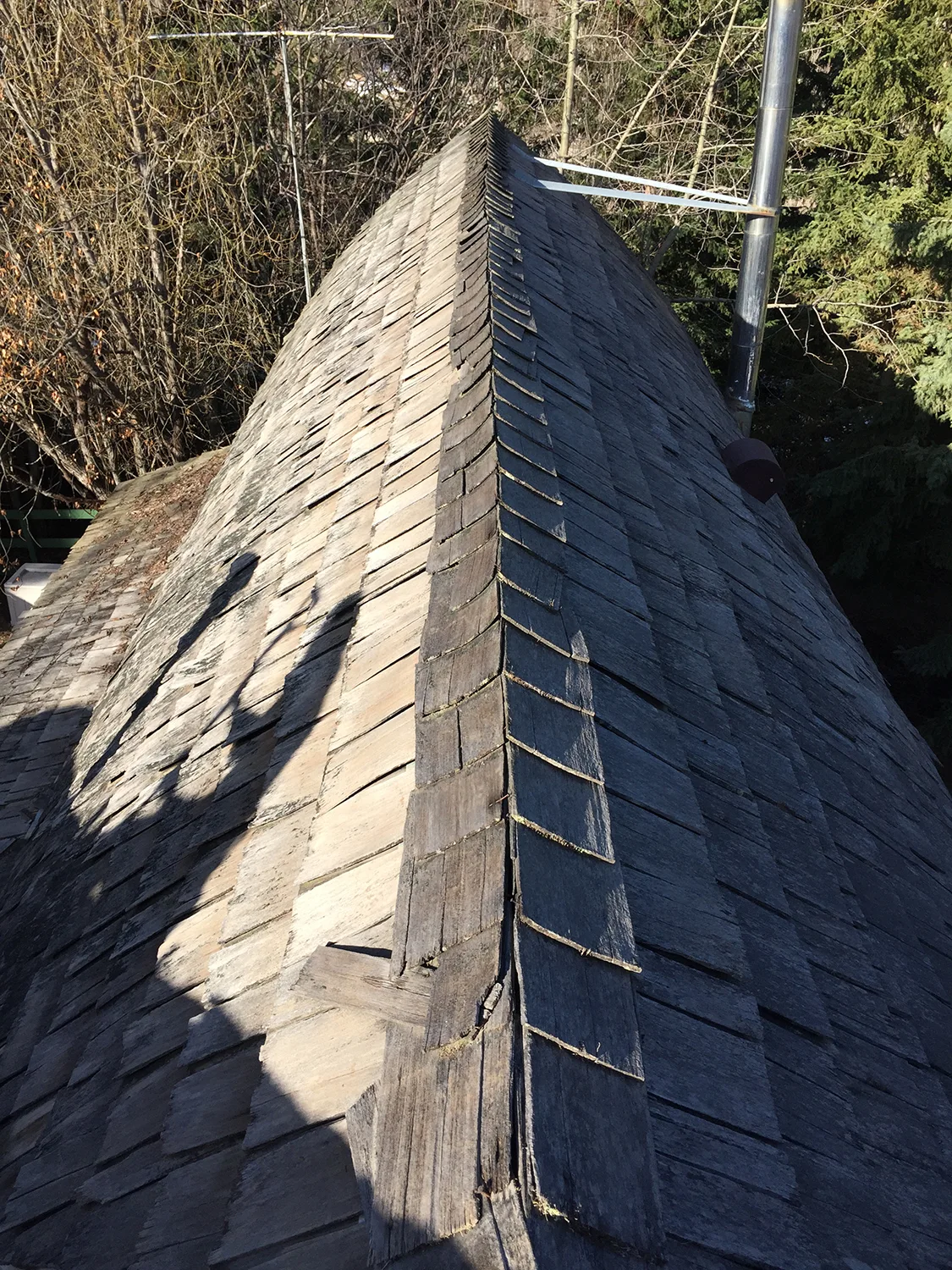 Black Interlock Slate aluminum roof on a house with an Interlock Slate aluminum roof in, Whitecourt, Alberta