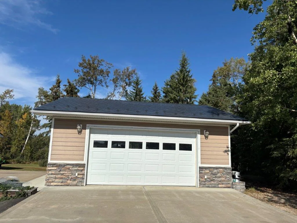 Interlock Aluminum Slate Metal Roofing – Deep Charcoal | Sexsmith, AB (Front elevation)