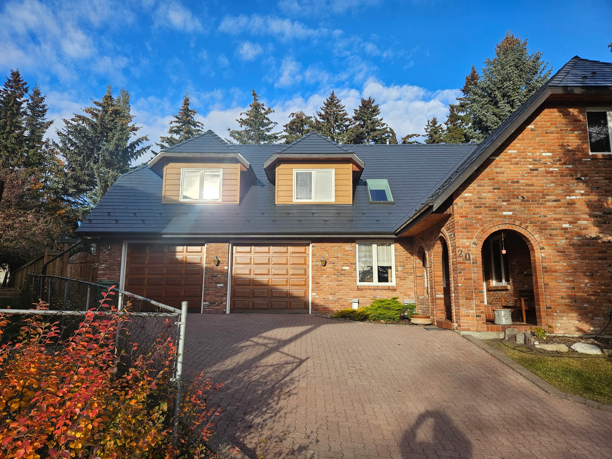 Interlock Aluminum Slate Metal Roofing – Deep Charcoal | Calgary, AB (Front-left elevation)