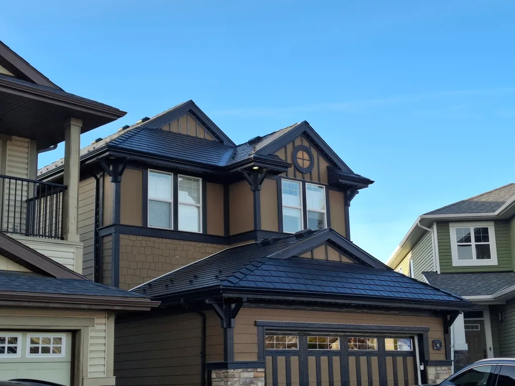 Interlock Aluminum Slate Metal Roofing – Black | Calgary, AB (Front-left elevation)