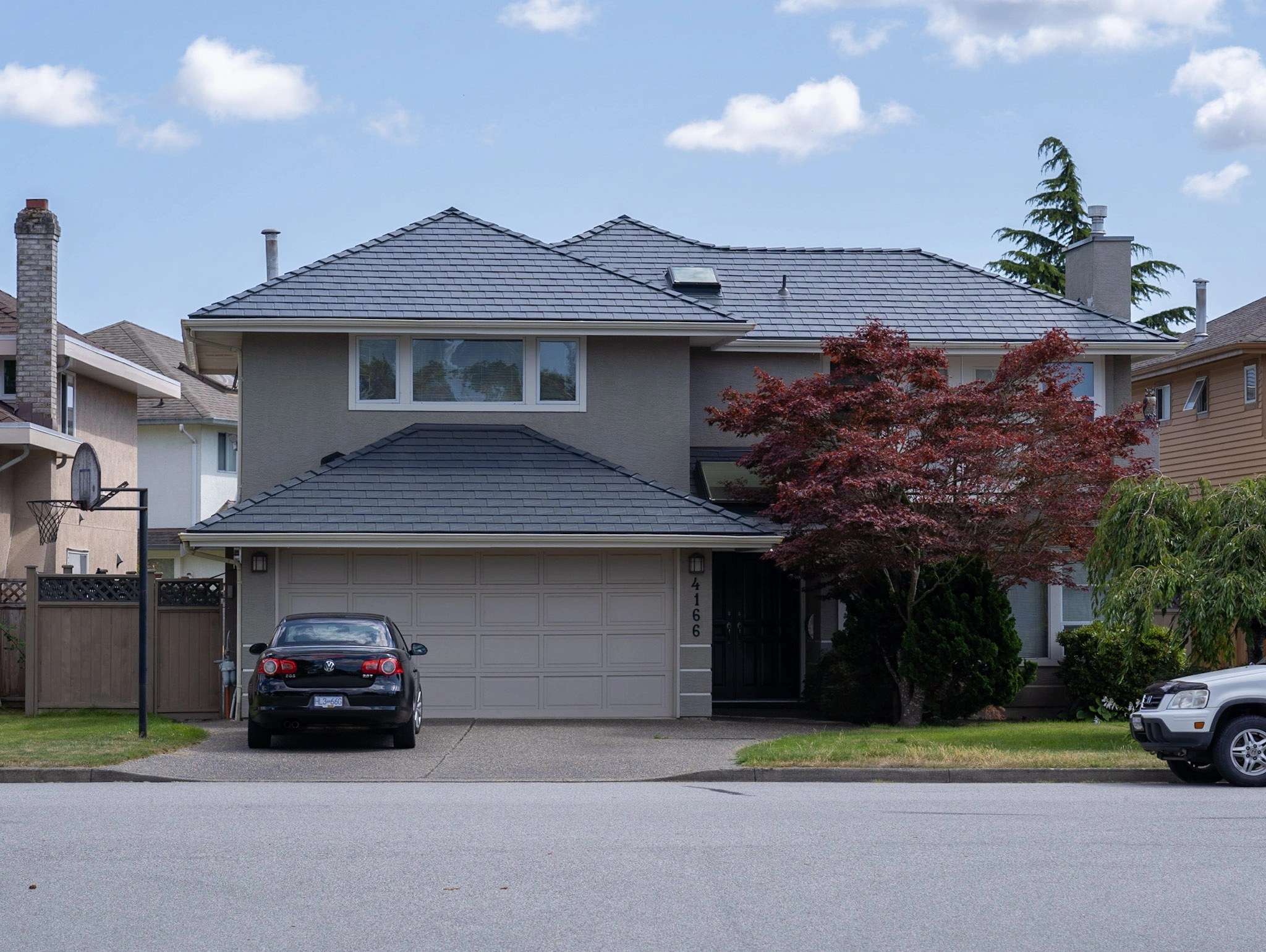 Interlock Aluminum Slate Metal Roofing – Deep Charcoal | Richmond, BC (Street view)