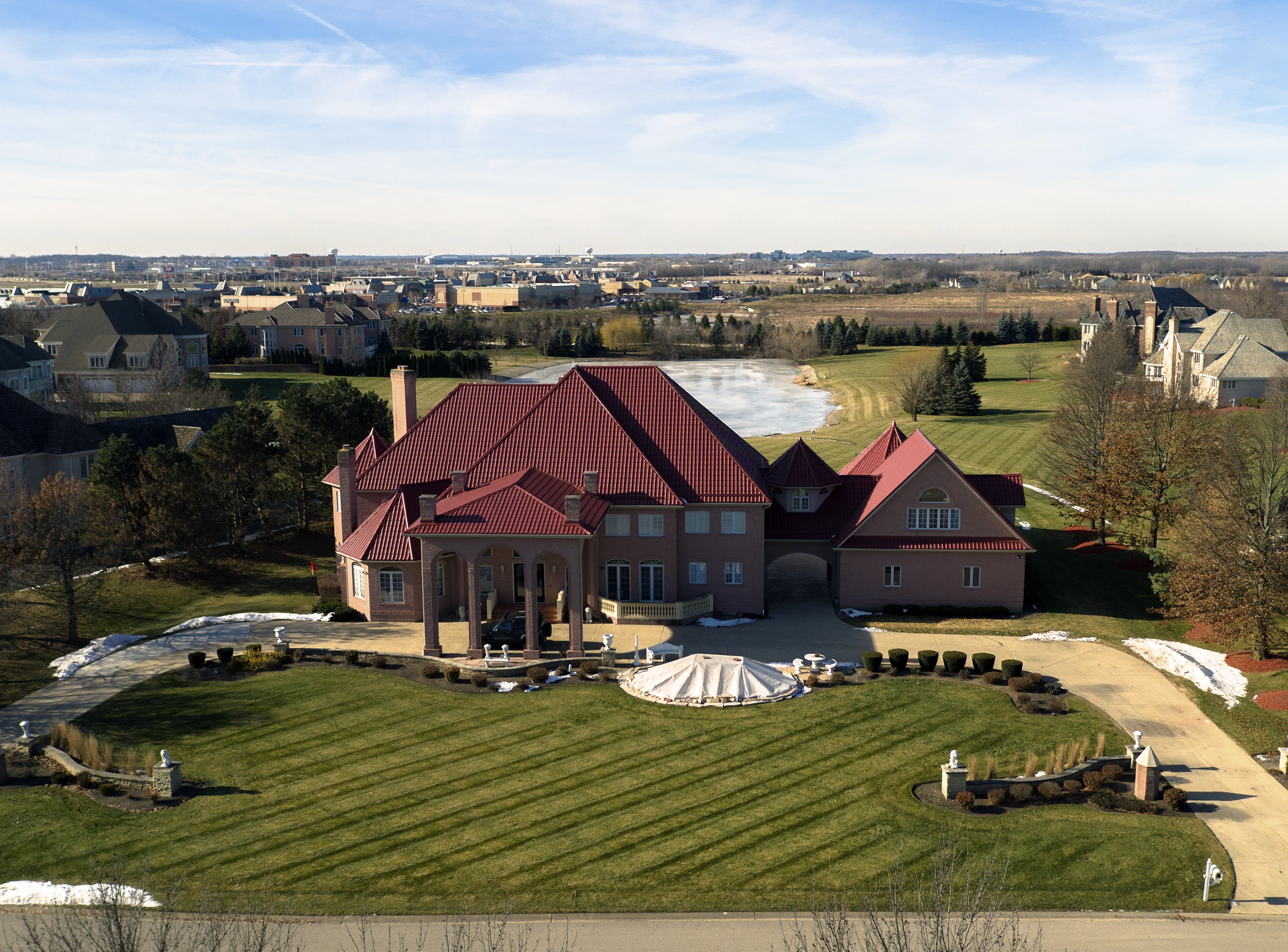 Interlock Aluminum Mediterranean Tile Metal Roofing – Tile Red | South Barrington, IL (Aerial front)