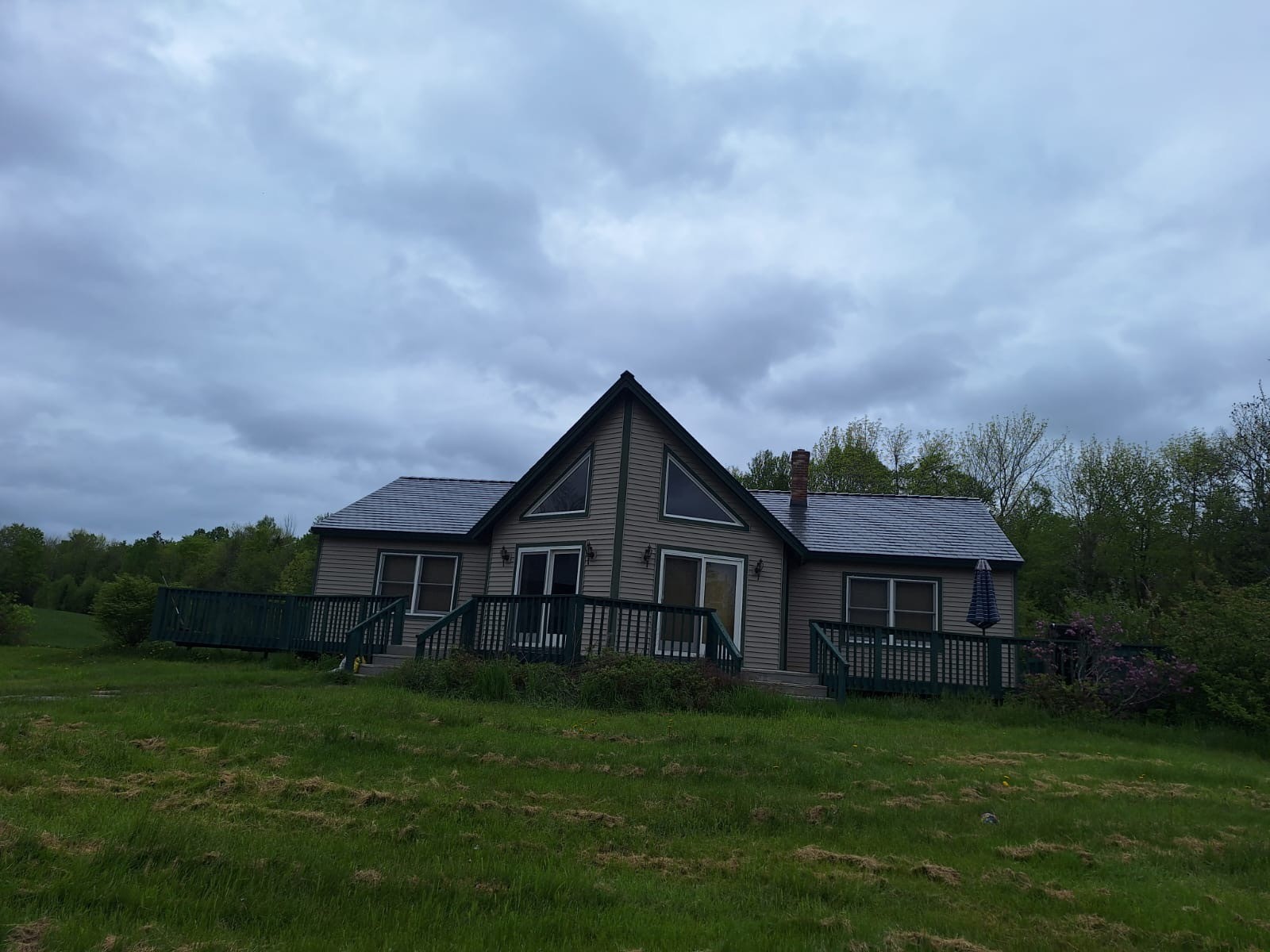Interlock Aluminum Slate Metal Roofing – Deep Charcoal | Stetson, ME