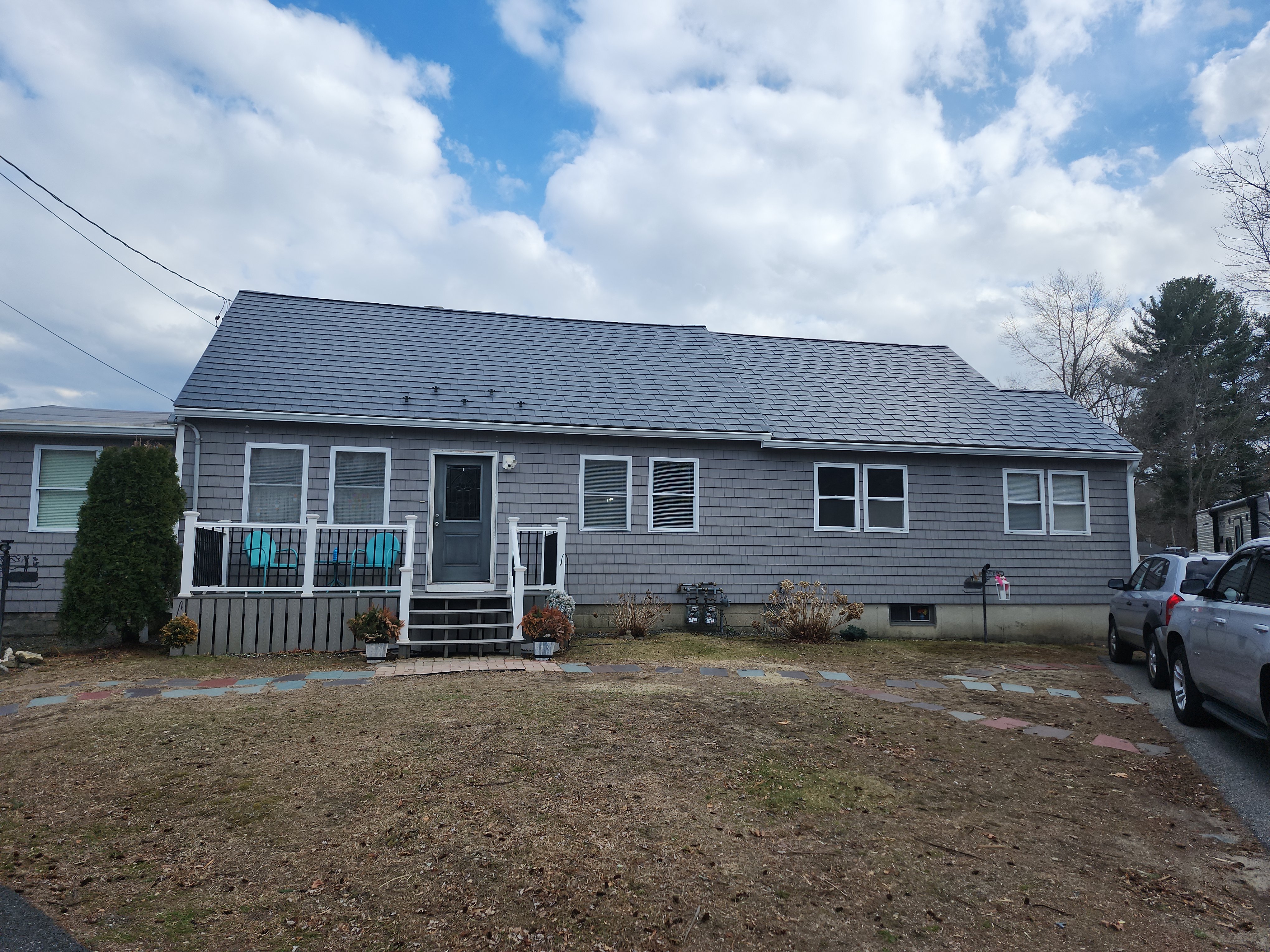 Interlock Aluminum Slate Metal Roofing – Charcoal Grey | Tewksbury, MA