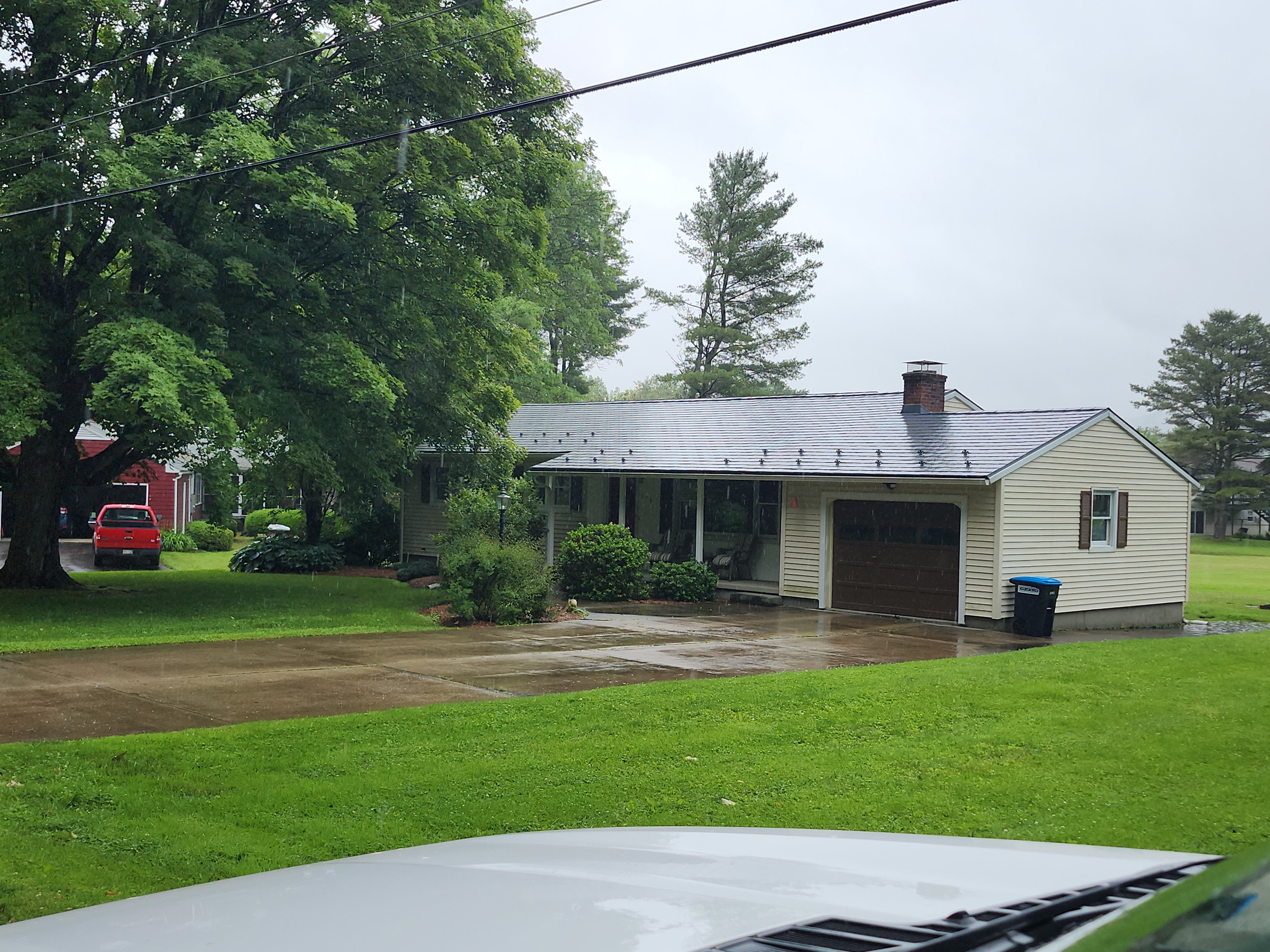 Interlock Aluminum Shingle Metal Roofing – Charcoal Grey | Pittsfield, MA